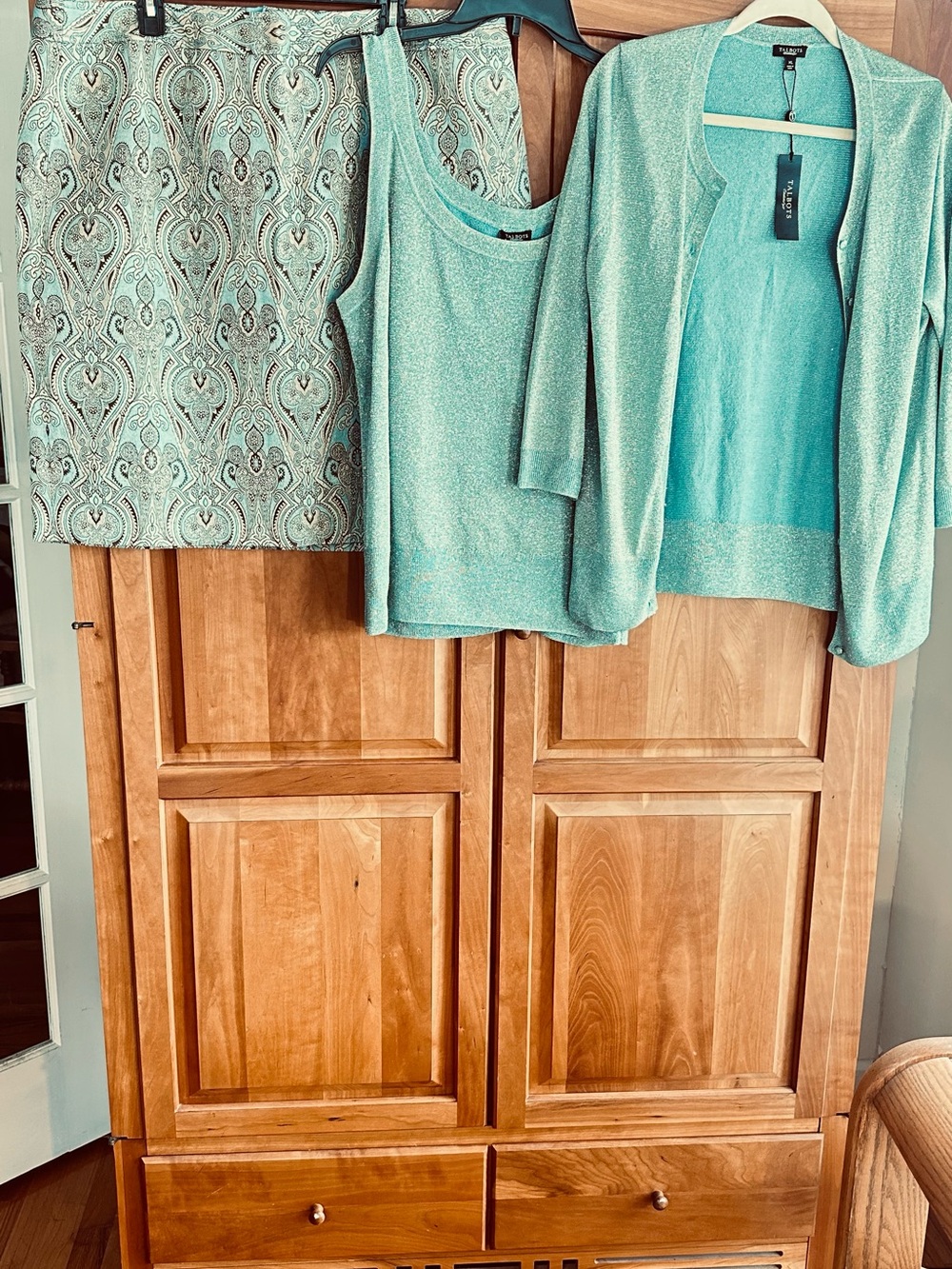 Talbots NWT skirt 18WP, & 2piece sweater set XL, sparkly gold, blue, & beige - Picture 3 of 14